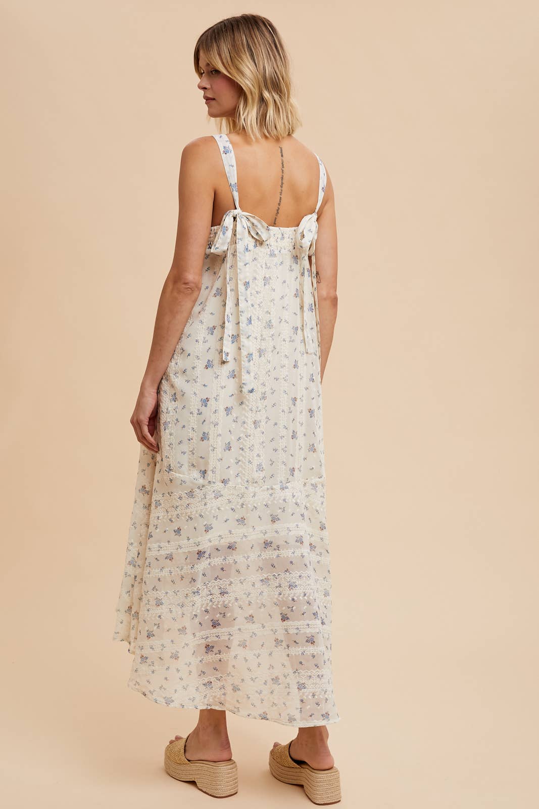 ⭐️SALE!!!⭐️ FLORAL EMBROIDERED SLEEVELESS MAXI