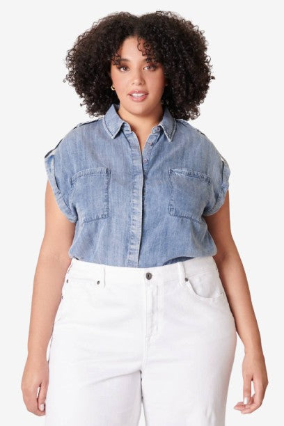 ⭐️SALE!!!⭐️ Acid Wash Chambray Button Down Top Curve