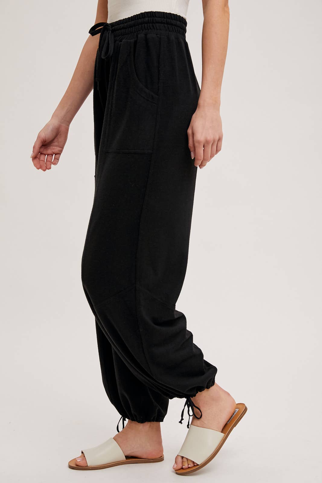 DRAWSTRING HIGH WAIST JOGGER SWEATPANTS