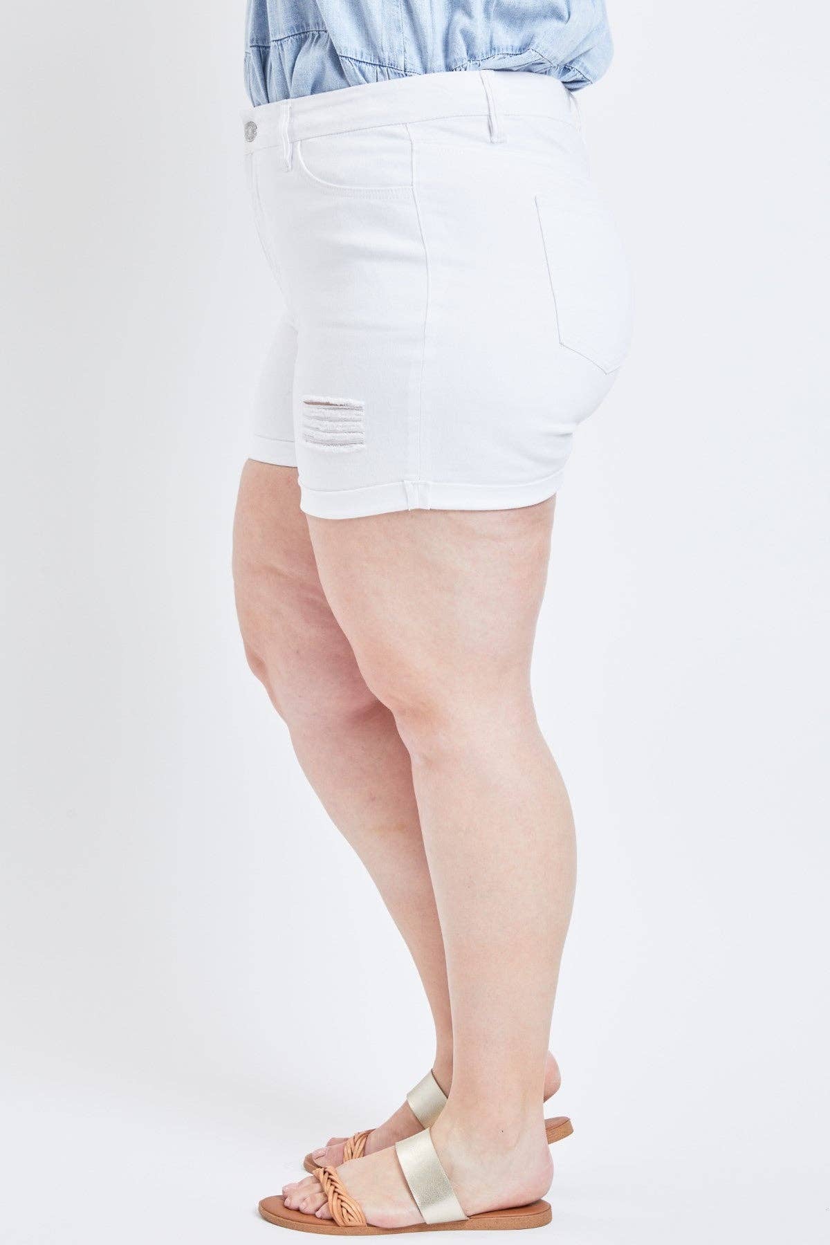 🎉SALE!!🎉 Plus Size Button High Rise Cuffed Shorts