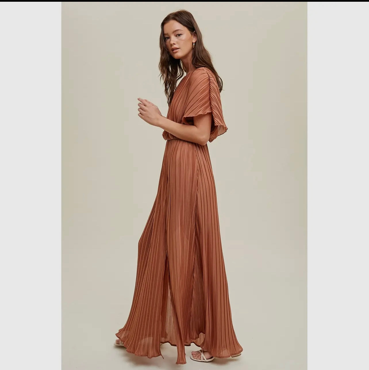 🎉SALE!!🎉 PLEATED MAXI DRESS WITH SLIT
