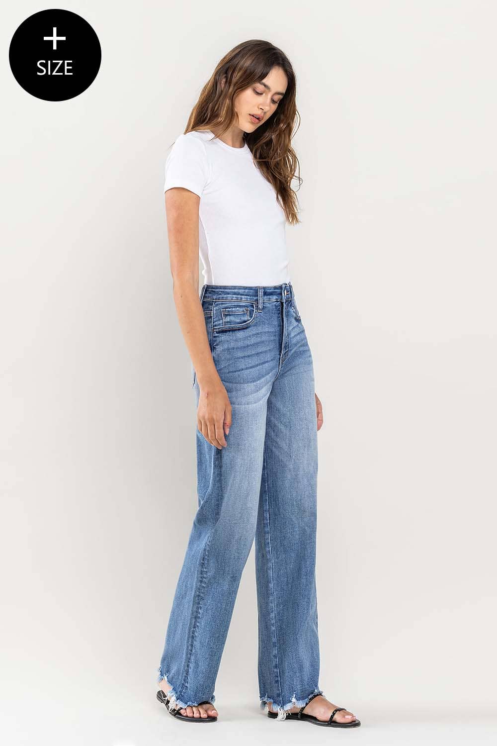 PLUS SIZE SUPER HIGH RISE RAW HEM LOOSE FIT JEANS